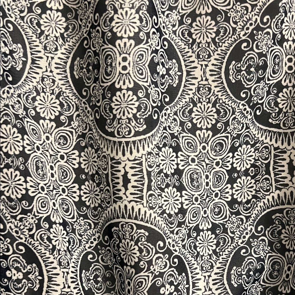 Elegant Navy Blue Patterned Dress - Picture 4 of 10
